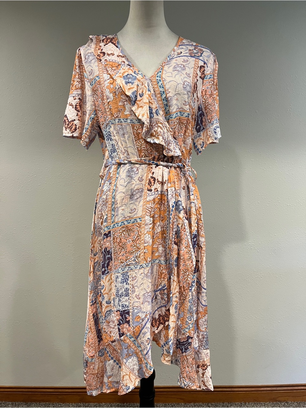 Coco + Carmen Peach and Blue Patchwork Ruffled fake Wrap midi Dress size L/XL